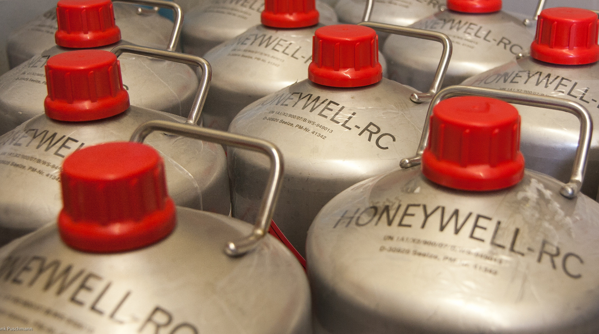 LOLAB-Metallkannen der Firma Honeywell